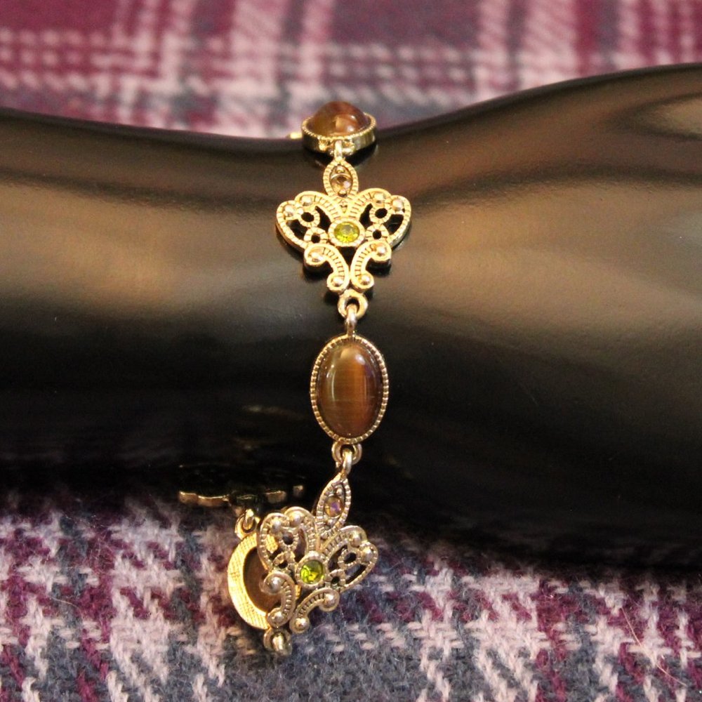 Brown Cat's Eye Glass Rhinestone Gold-tone Bracelet